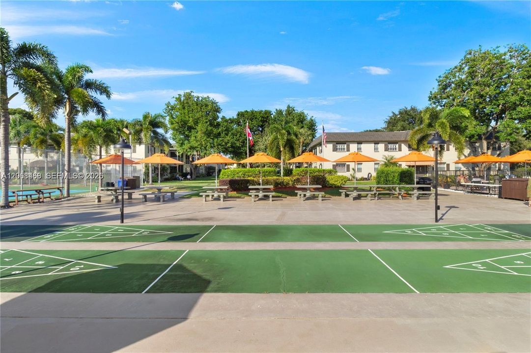 For Sale: $90,000 (1 beds, 1 baths, 680 Square Feet)