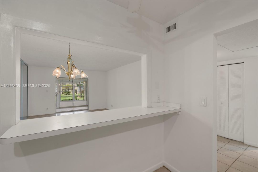 For Sale: $90,000 (1 beds, 1 baths, 680 Square Feet)
