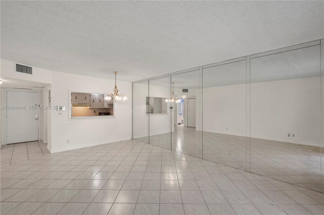 For Sale: $90,000 (1 beds, 1 baths, 680 Square Feet)