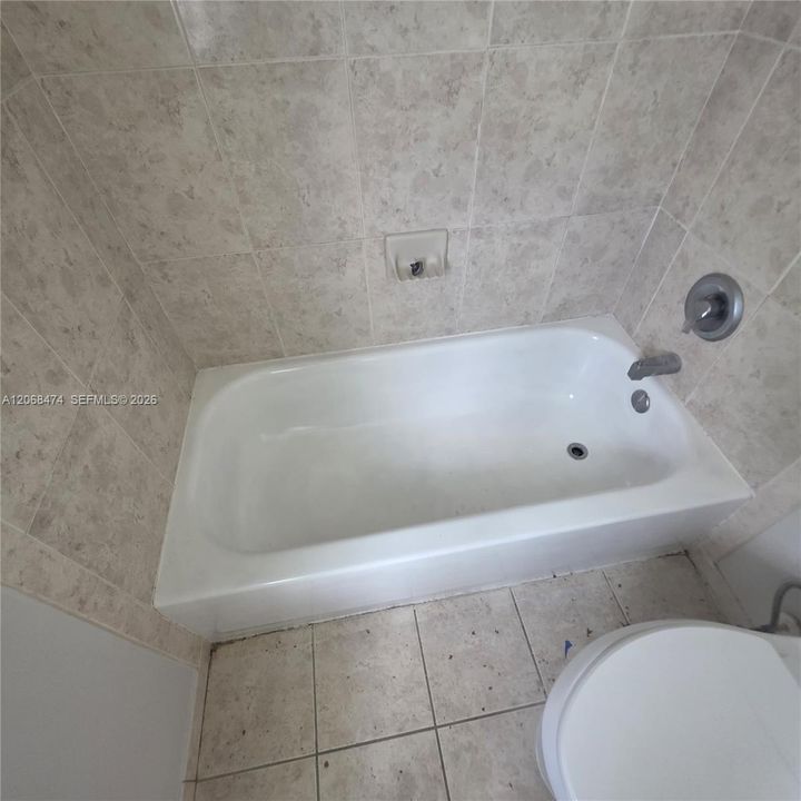 For Rent: $2,900 (3 beds, 2 baths, 1652 Square Feet)