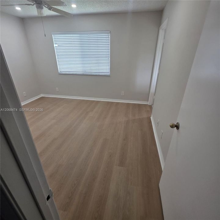 For Rent: $2,900 (3 beds, 2 baths, 1652 Square Feet)