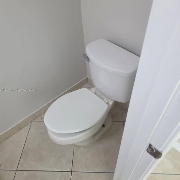 For Rent: $2,900 (3 beds, 2 baths, 1652 Square Feet)
