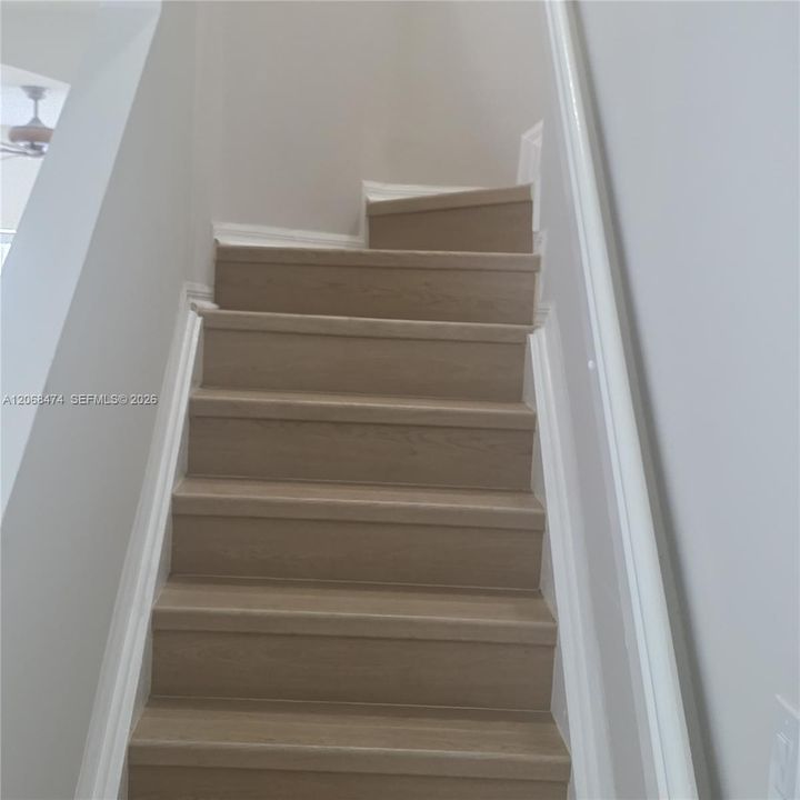 For Rent: $2,900 (3 beds, 2 baths, 1652 Square Feet)