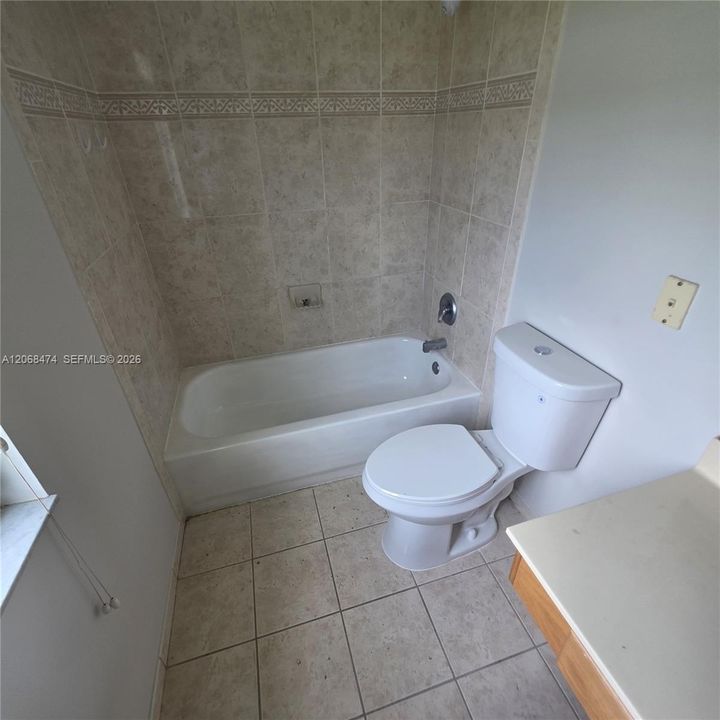 For Rent: $2,900 (3 beds, 2 baths, 1652 Square Feet)