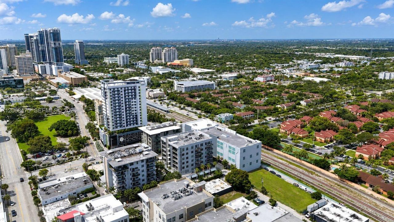 For Sale: $749,900 (2 beds, 2 baths, 1596 Square Feet)