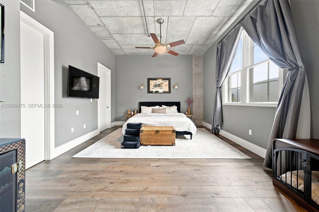 For Sale: $749,900 (2 beds, 2 baths, 1596 Square Feet)