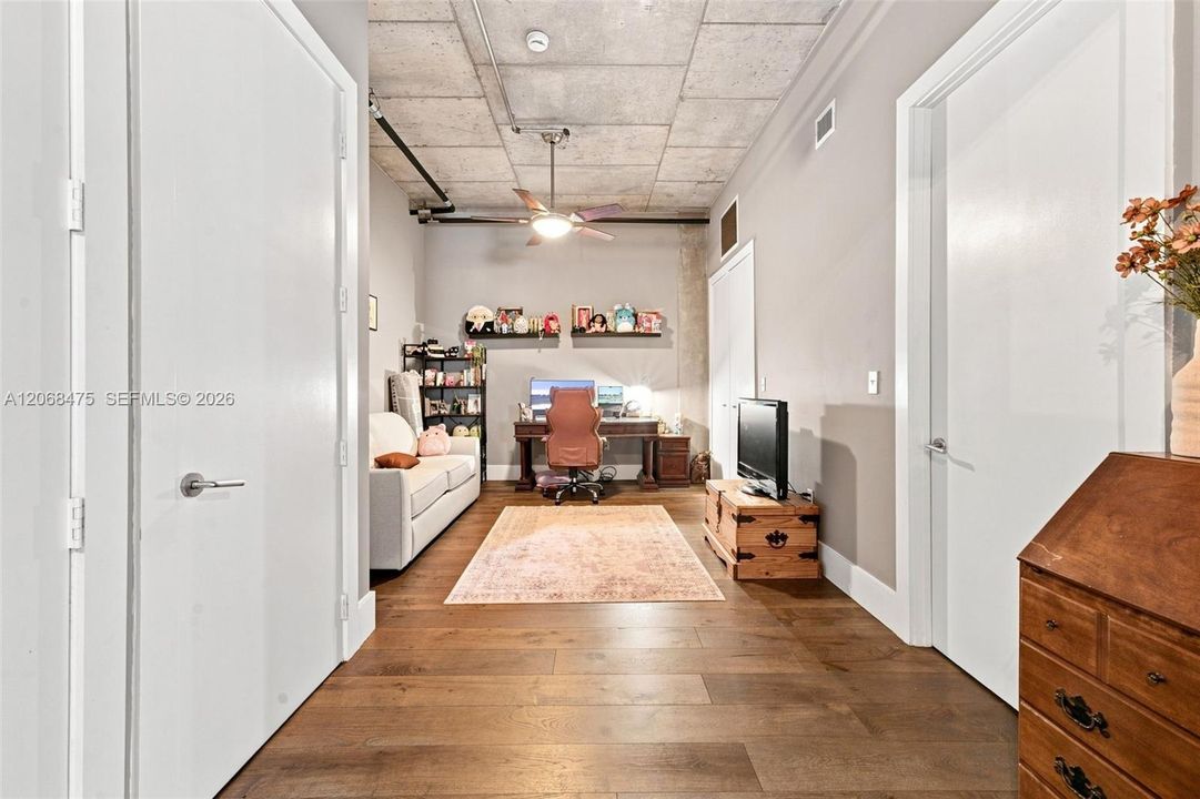 For Sale: $749,900 (2 beds, 2 baths, 1596 Square Feet)