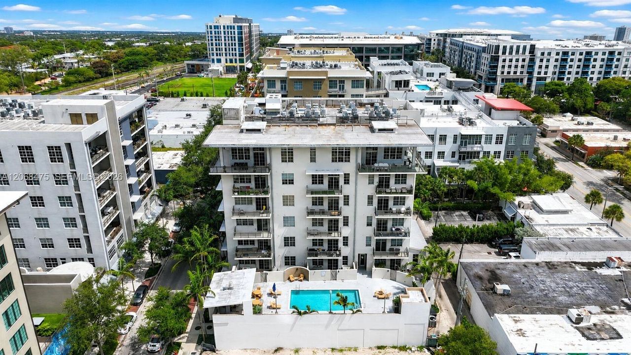 For Sale: $749,900 (2 beds, 2 baths, 1596 Square Feet)