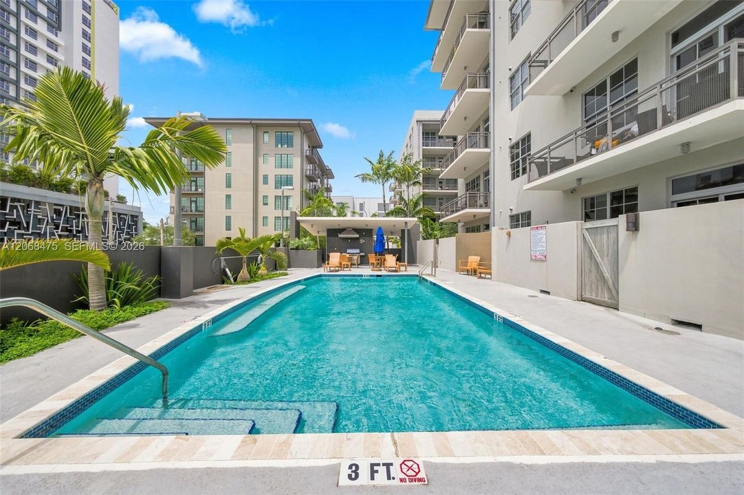 For Sale: $749,900 (2 beds, 2 baths, 1596 Square Feet)