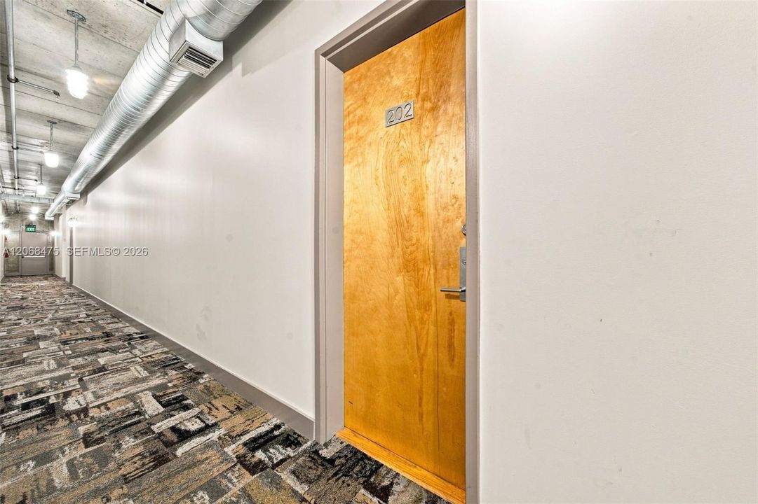 For Sale: $749,900 (2 beds, 2 baths, 1596 Square Feet)