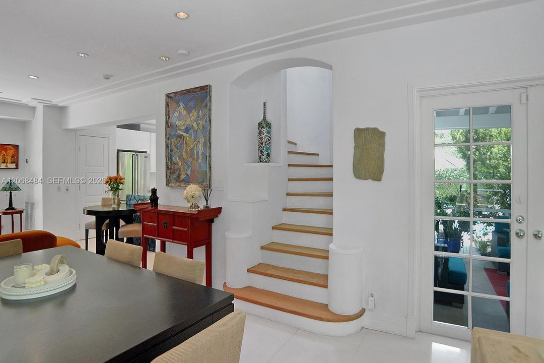 For Sale: $4,450,000 (3 beds, 3 baths, 2481 Square Feet)