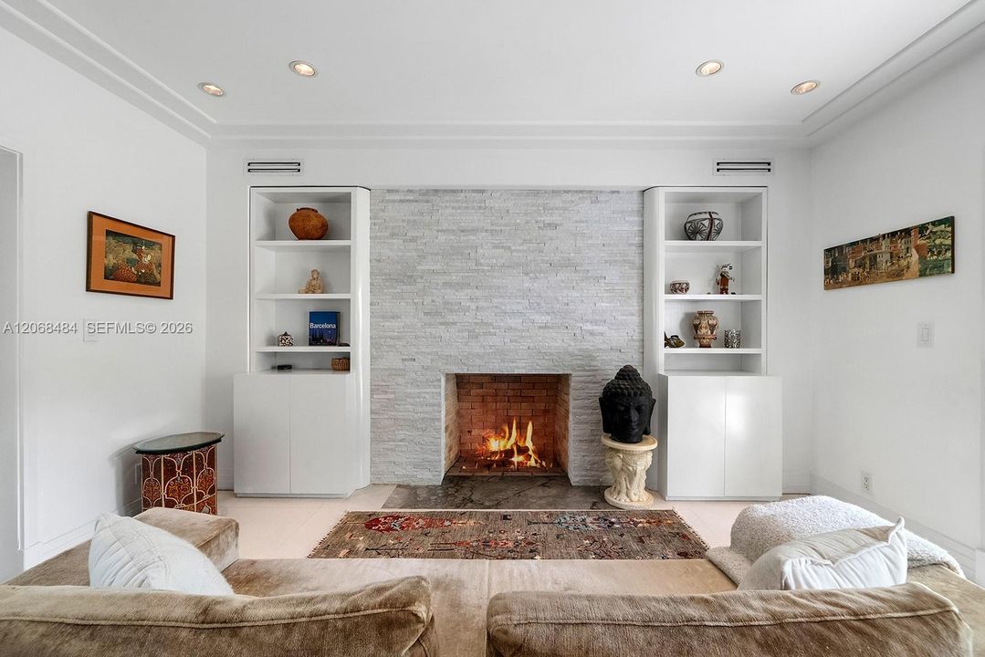 For Sale: $4,450,000 (3 beds, 3 baths, 2481 Square Feet)