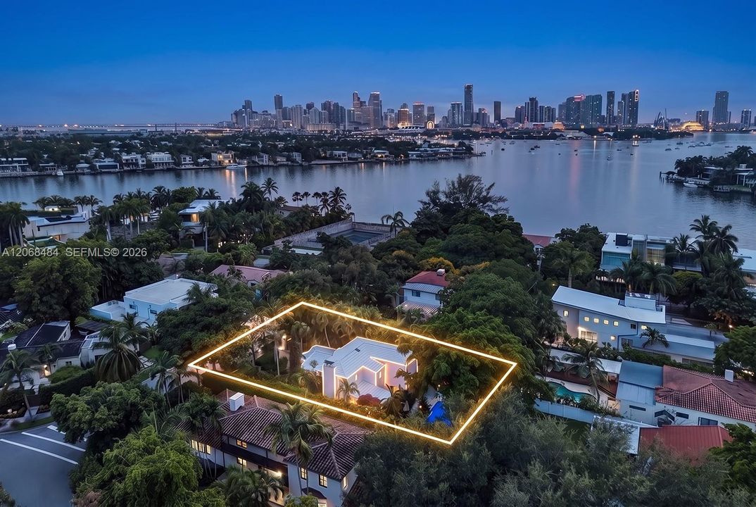 For Sale: $4,450,000 (3 beds, 3 baths, 2481 Square Feet)