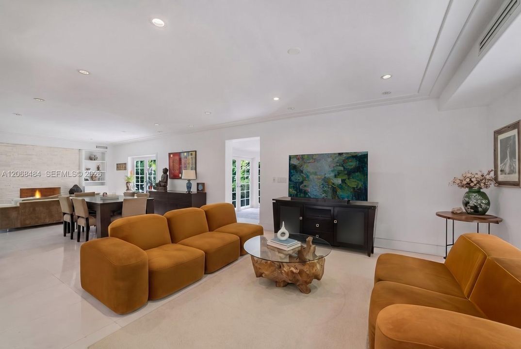 For Sale: $4,450,000 (3 beds, 3 baths, 2481 Square Feet)