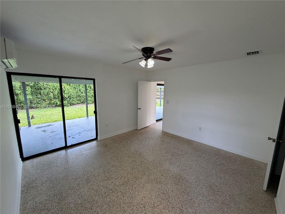Recently Rented: $3,600 (3 beds, 2 baths, 1202 Square Feet)