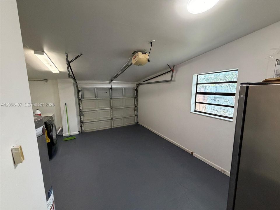 Recently Rented: $3,600 (3 beds, 2 baths, 1202 Square Feet)