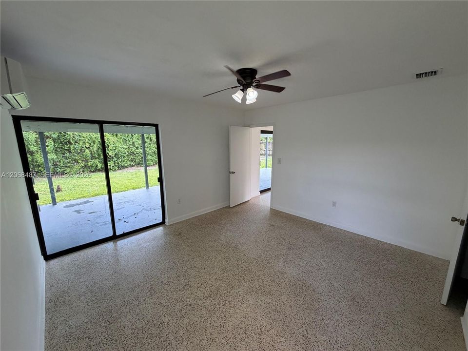 Recently Rented: $3,600 (3 beds, 2 baths, 1202 Square Feet)