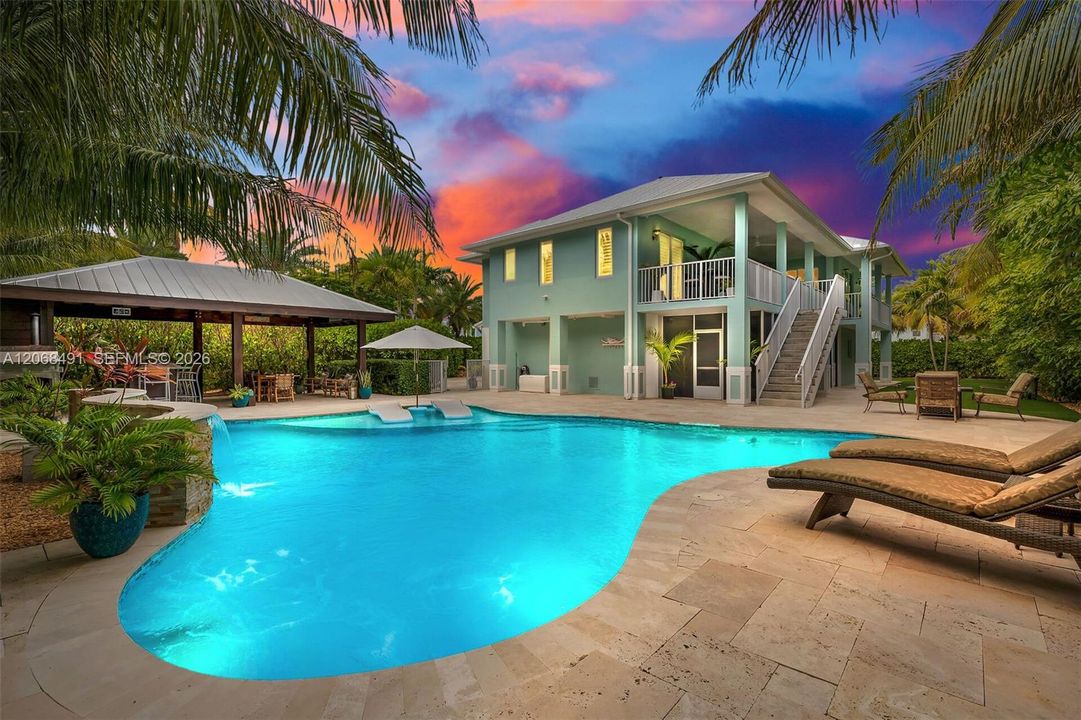 For Sale: $1,975,000 (3 beds, 2 baths, 1761 Square Feet)