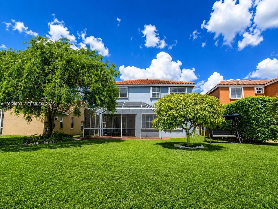 For Rent: $5,250 (4 beds, 2 baths, 2022 Square Feet)