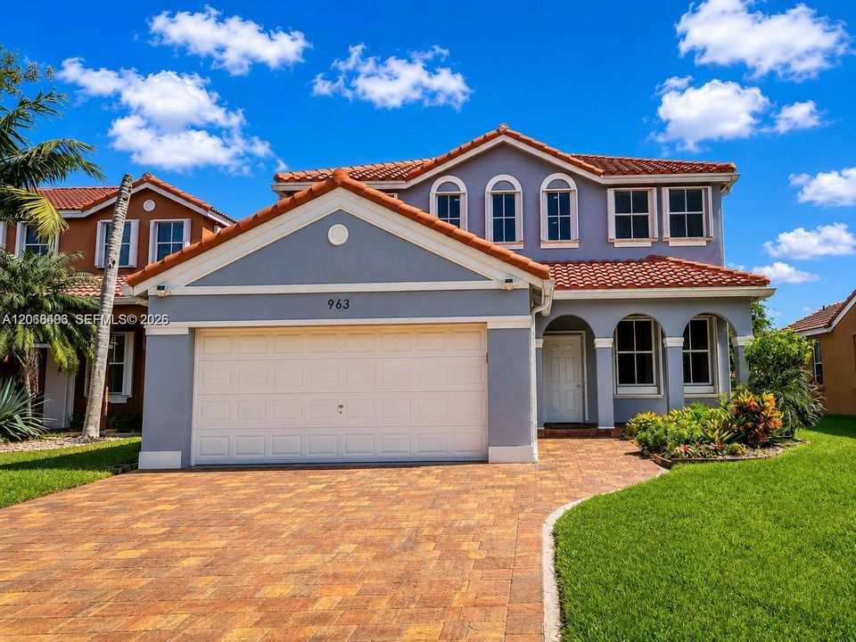 For Rent: $5,250 (4 beds, 2 baths, 2022 Square Feet)
