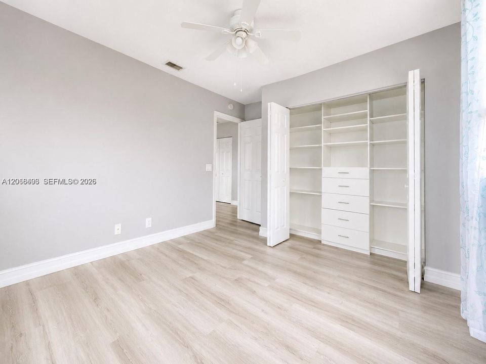 For Rent: $5,250 (4 beds, 2 baths, 2022 Square Feet)
