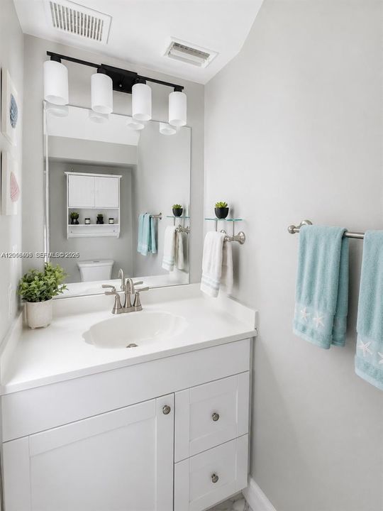 For Rent: $5,250 (4 beds, 2 baths, 2022 Square Feet)