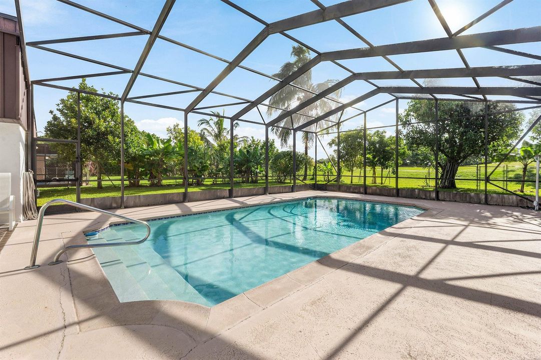 Screened Pool