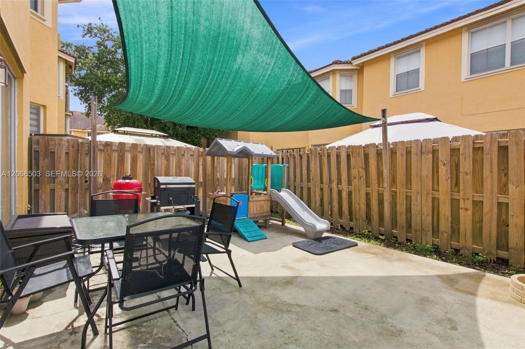 For Sale: $525,000 (3 beds, 2 baths, 1776 Square Feet)