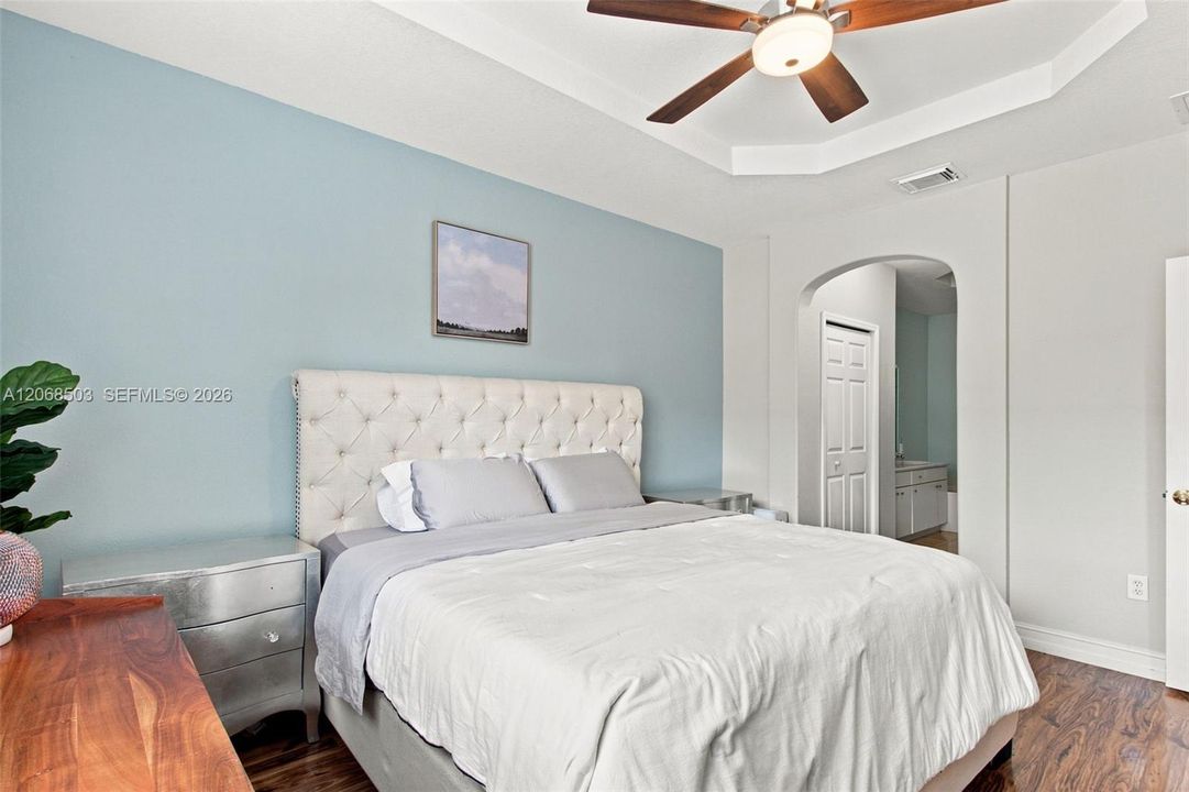 For Sale: $525,000 (3 beds, 2 baths, 1776 Square Feet)