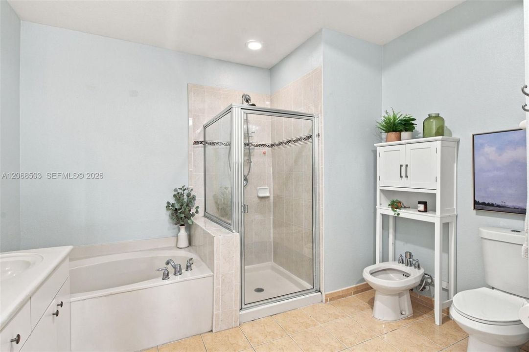 For Sale: $525,000 (3 beds, 2 baths, 1776 Square Feet)