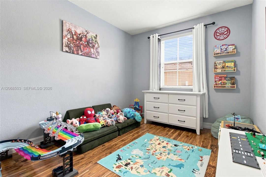 For Sale: $525,000 (3 beds, 2 baths, 1776 Square Feet)
