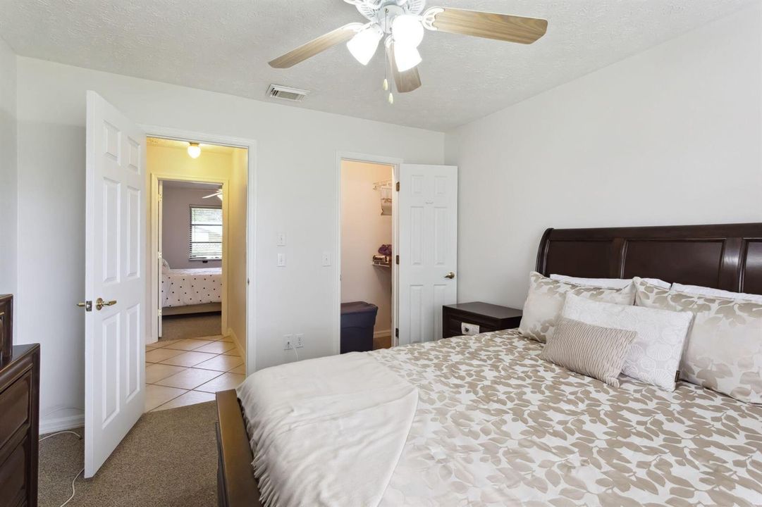 501 NW Colonial Guest BR2