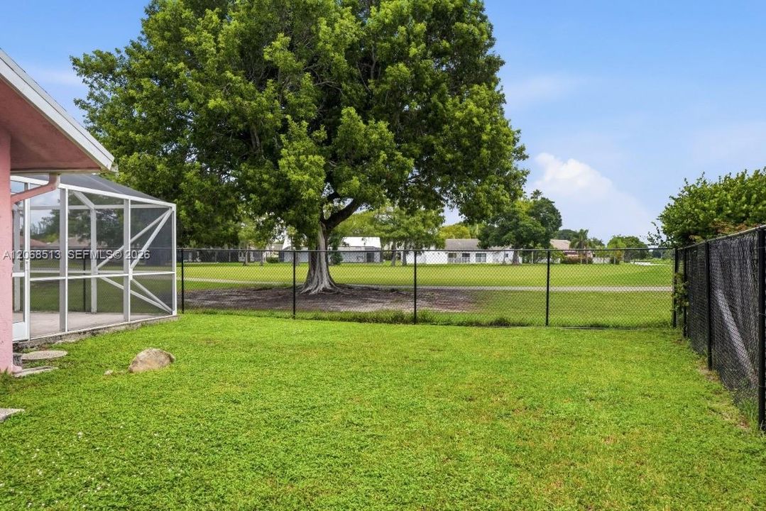 For Sale: $680,000 (3 beds, 2 baths, 2378 Square Feet)
