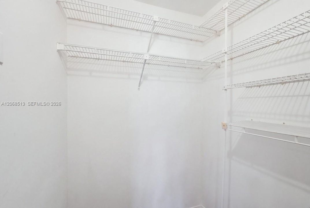 For Sale: $680,000 (3 beds, 2 baths, 2378 Square Feet)