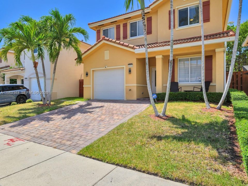 For Rent: $4,900 (4 beds, 2 baths, 2368 Square Feet)