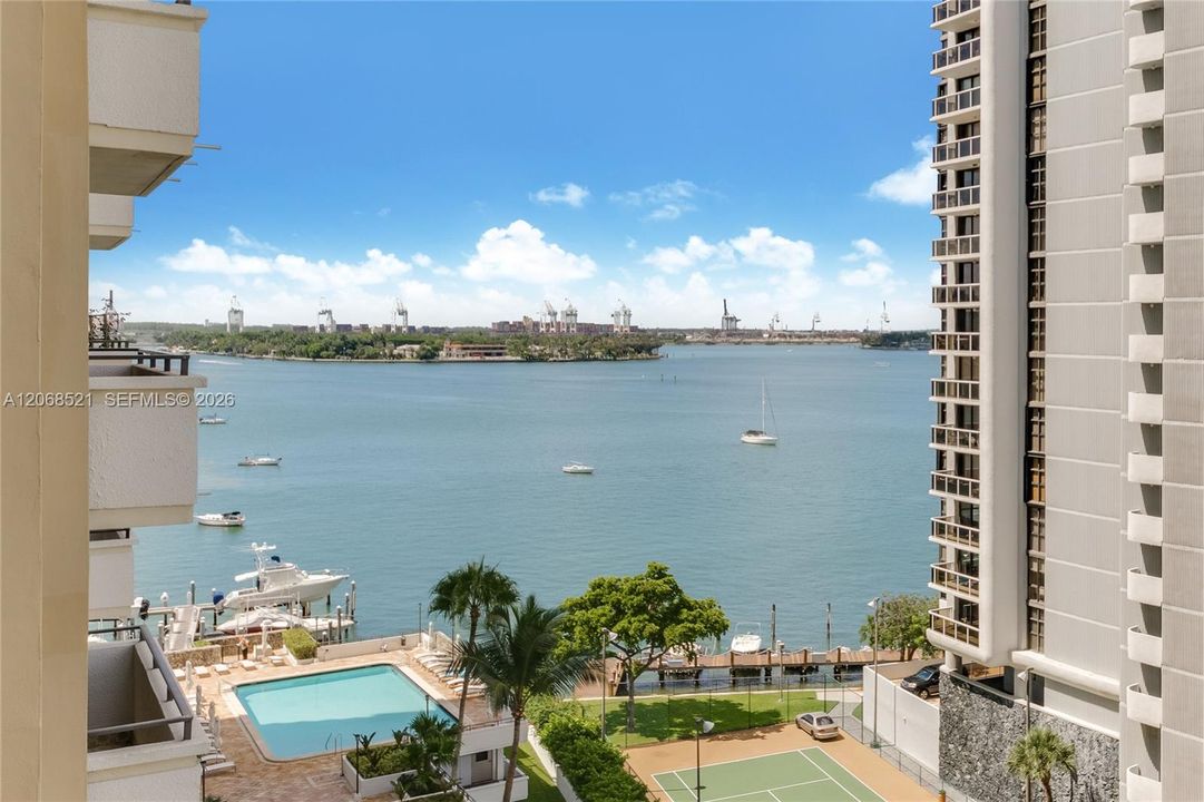 For Rent: $9,000 (2 beds, 2 baths, 1733 Square Feet)