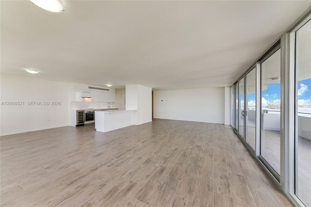 For Rent: $9,000 (2 beds, 2 baths, 1733 Square Feet)