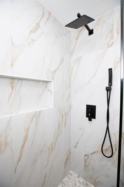 Guest Shower