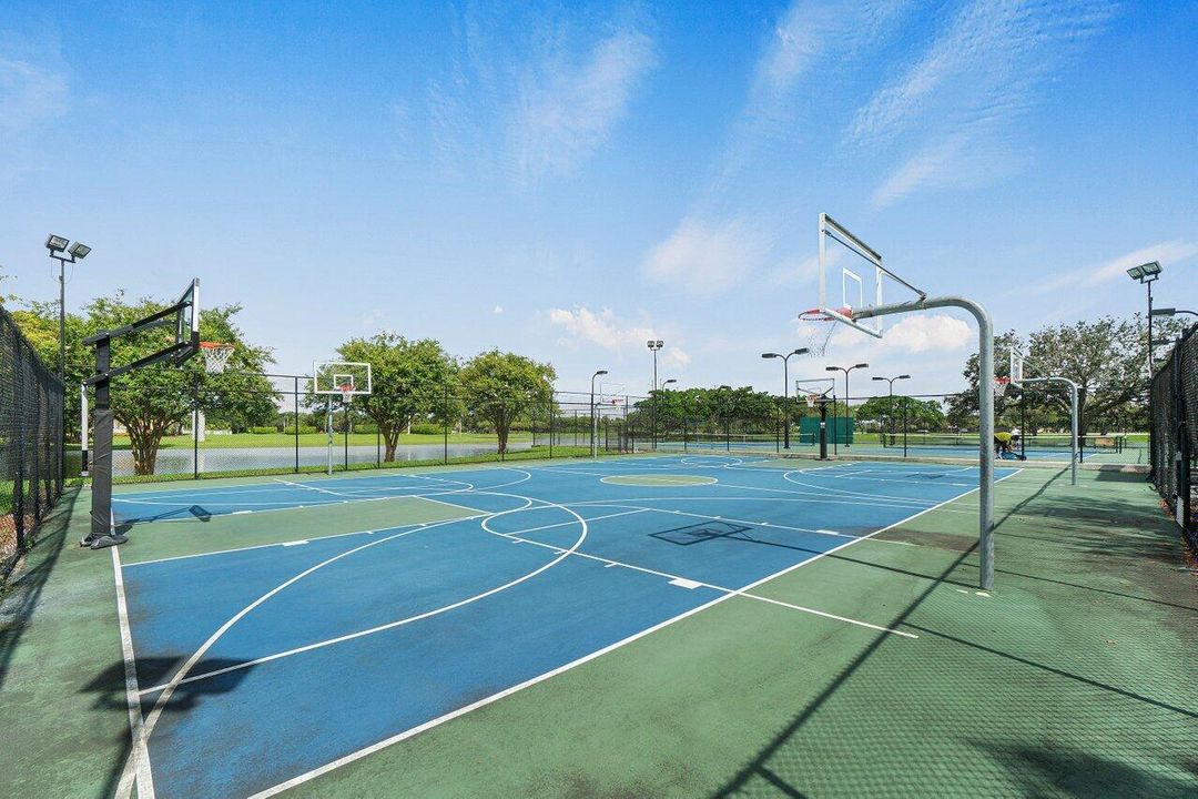 MB Basketball