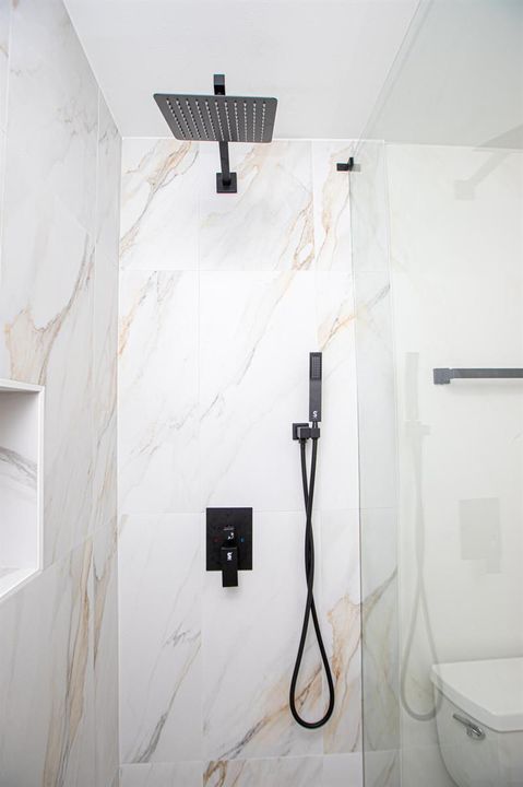 Guest shower