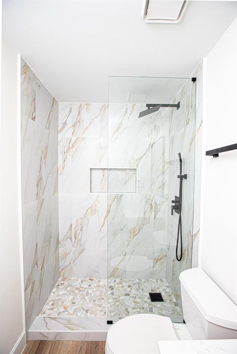 Guest shower