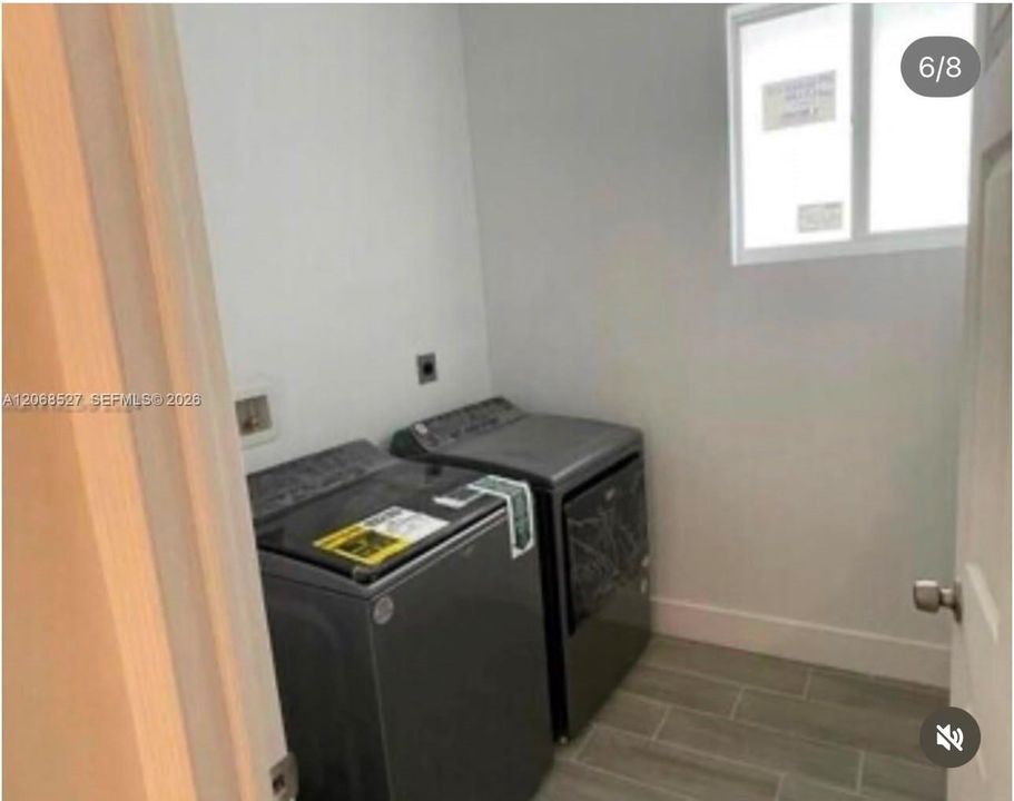 В аренду: $4,950 (5 спален, 3 ванн, 4344 Квадратных фут)