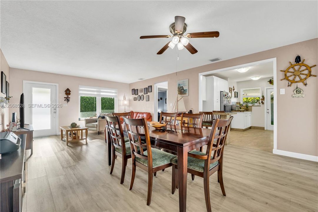 For Sale: $830,000 (3 beds, 2 baths, 1249 Square Feet)