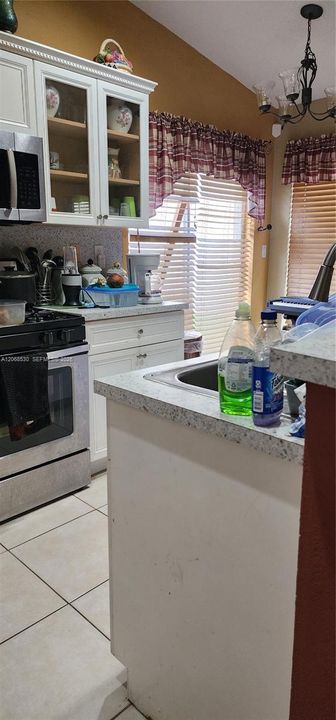 For Sale: $589,900 (3 beds, 2 baths, 1452 Square Feet)