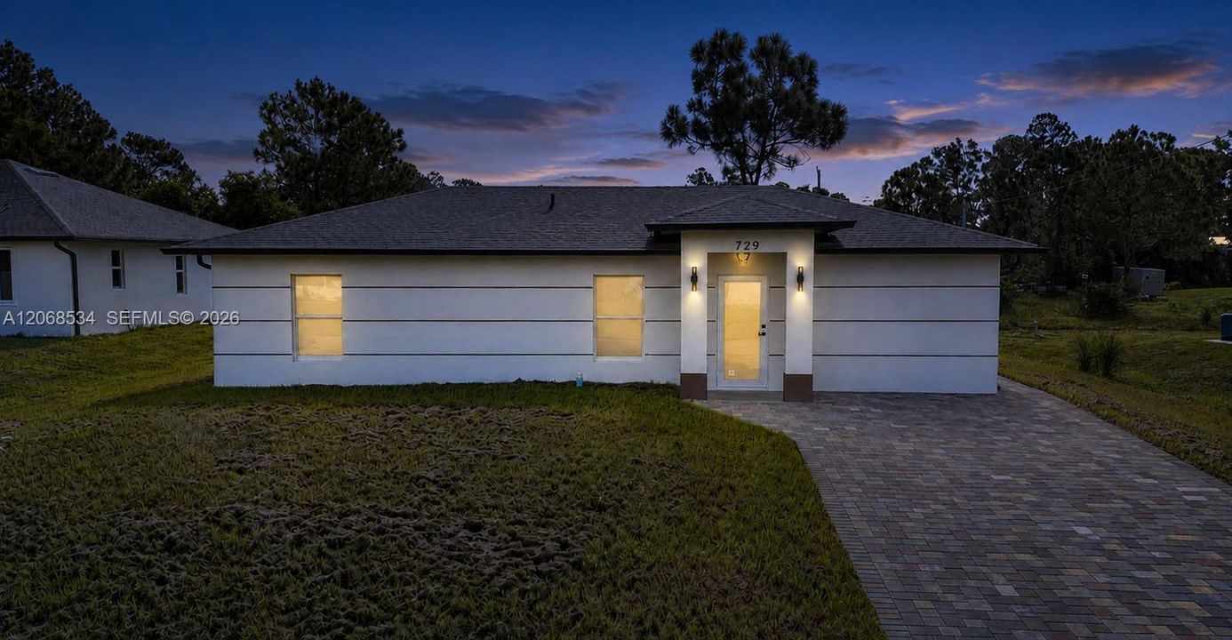 For Sale: $244,900 (3 beds, 2 baths, 1058 Square Feet)