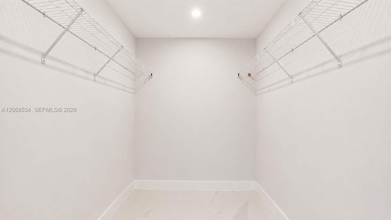 For Sale: $244,900 (3 beds, 2 baths, 1058 Square Feet)