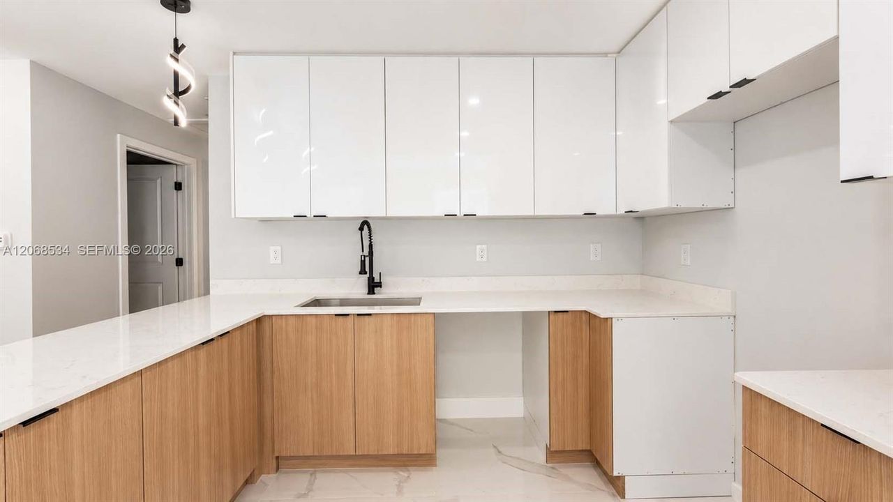 For Sale: $244,900 (3 beds, 2 baths, 1058 Square Feet)