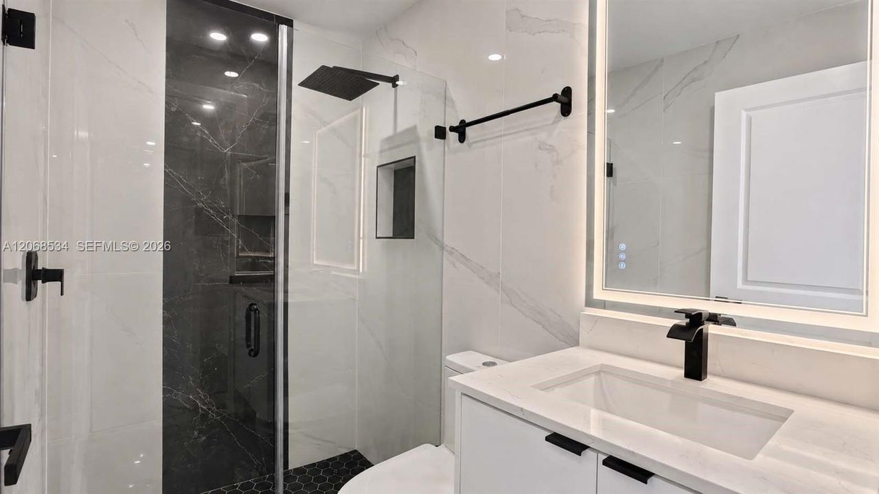 For Sale: $244,900 (3 beds, 2 baths, 1058 Square Feet)
