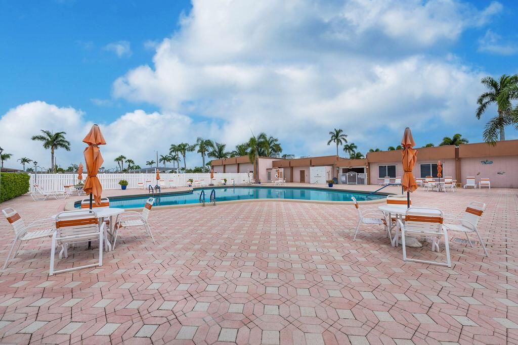 2523DudleyDr.BWPB-28