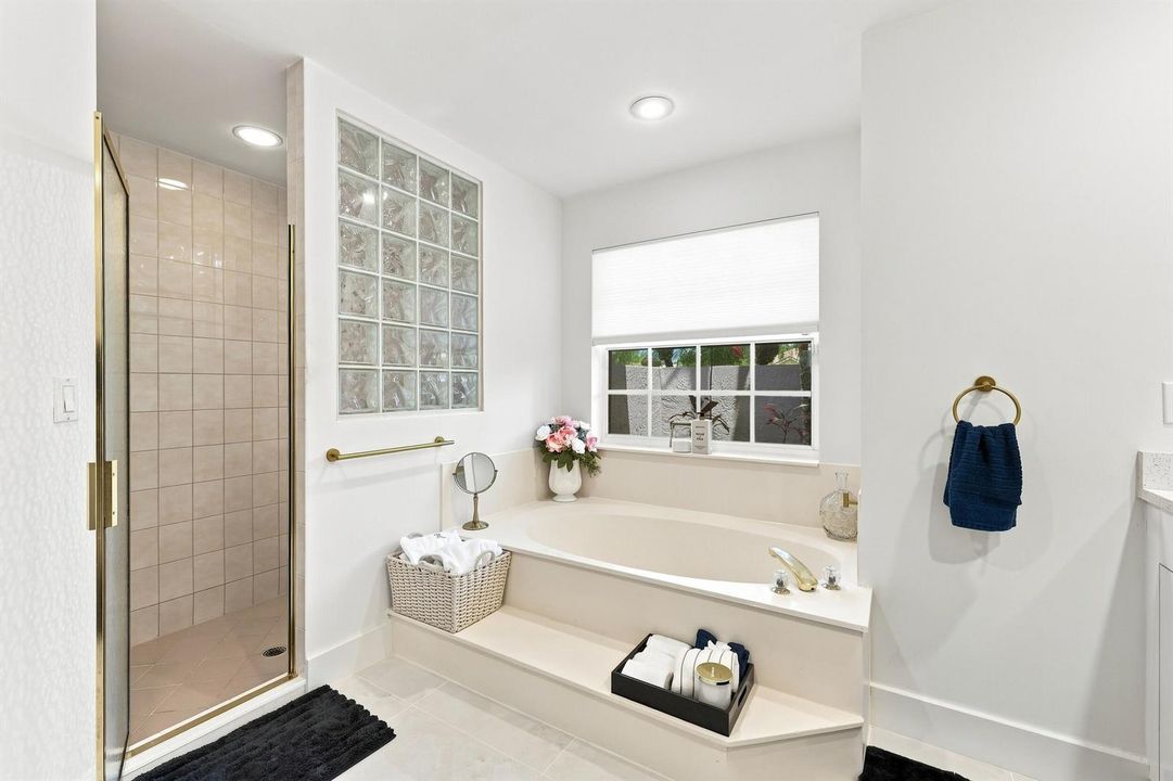 43_20369_hacienda_ct_boca_raton_fl_33498